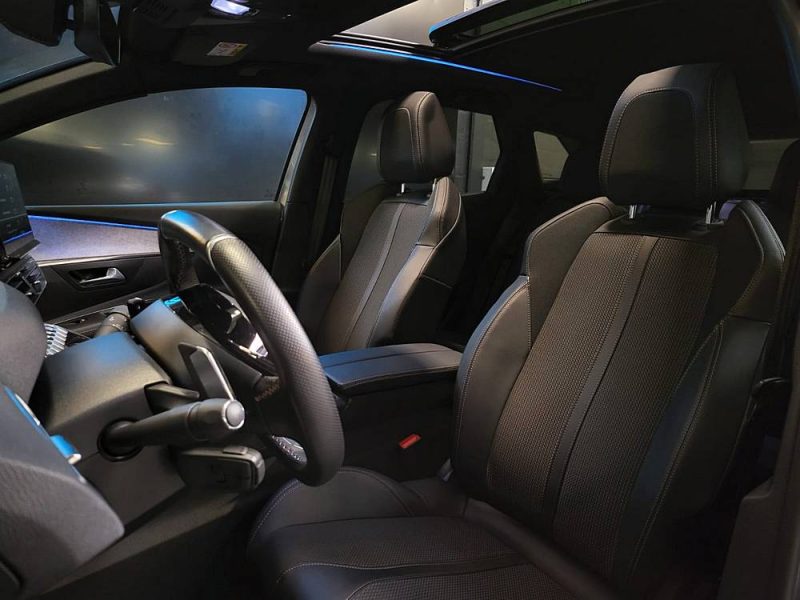 PEUGEOT 3008 1.6 HYBRID 225Cv e-EAT8 GT PACK BLACK / TOIT OUVRANT + NIGHT VISION + CARPLAY /