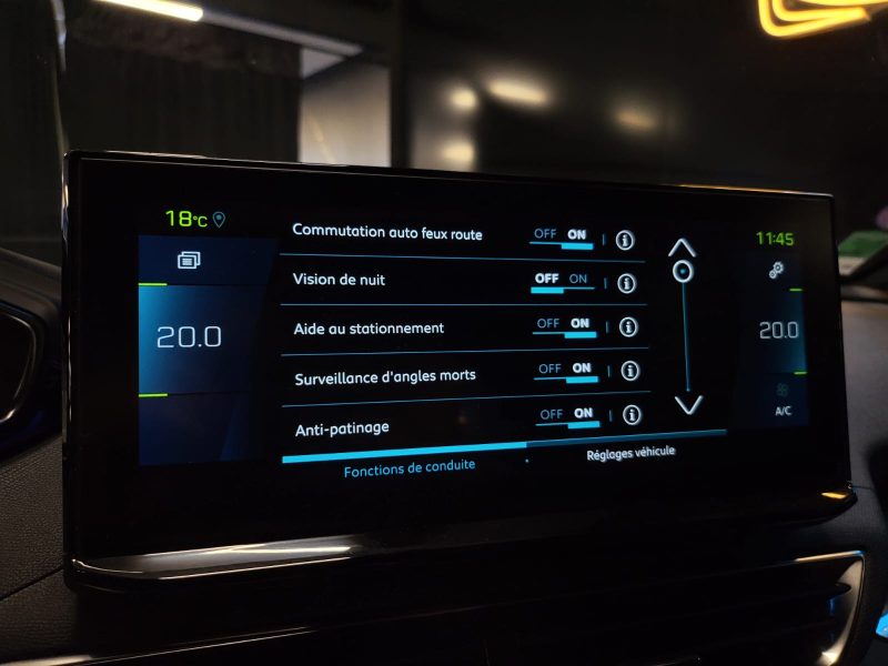 PEUGEOT 3008 1.6 HYBRID 225Cv e-EAT8 GT PACK BLACK / TOIT OUVRANT + NIGHT VISION + CARPLAY /