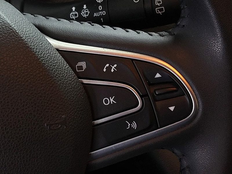 RENAULT MEGANE IV 1.3 TCe 140cv Limited BVM6 1ère Main / FAIBLE KILOMETRAGE