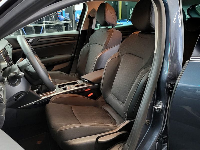 RENAULT MEGANE IV 1.3 TCe 140cv Limited BVM6 1ère Main / FAIBLE KILOMETRAGE