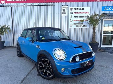MINI COOPER SD BAYSWATER 2.0 143CV GARANTIE 12 MOIS