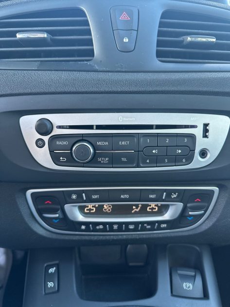 RENAULT GRAND SCENIC 2013