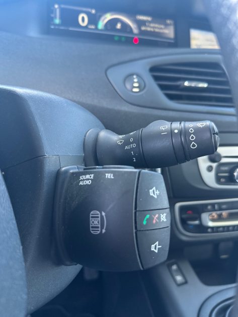 RENAULT GRAND SCENIC 2013