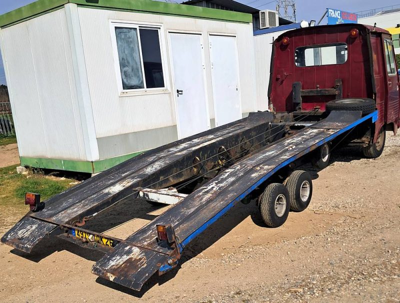 PEUGEOT  J7 RHODES DEPANNEUSE  1973