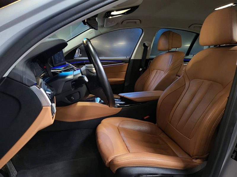 B.M.W. SERIE 520d 2.0 190CV LUXURY LINE / SIEGES ELECTRIQUES / CHAUFFANTS ET VENTILES / CAMERA 360