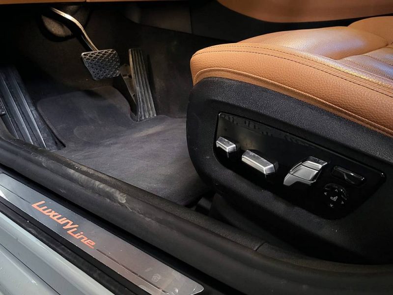 B.M.W. SERIE 520d 2.0 190CV LUXURY LINE / SIEGES ELECTRIQUES / CHAUFFANTS ET VENTILES / CAMERA 360