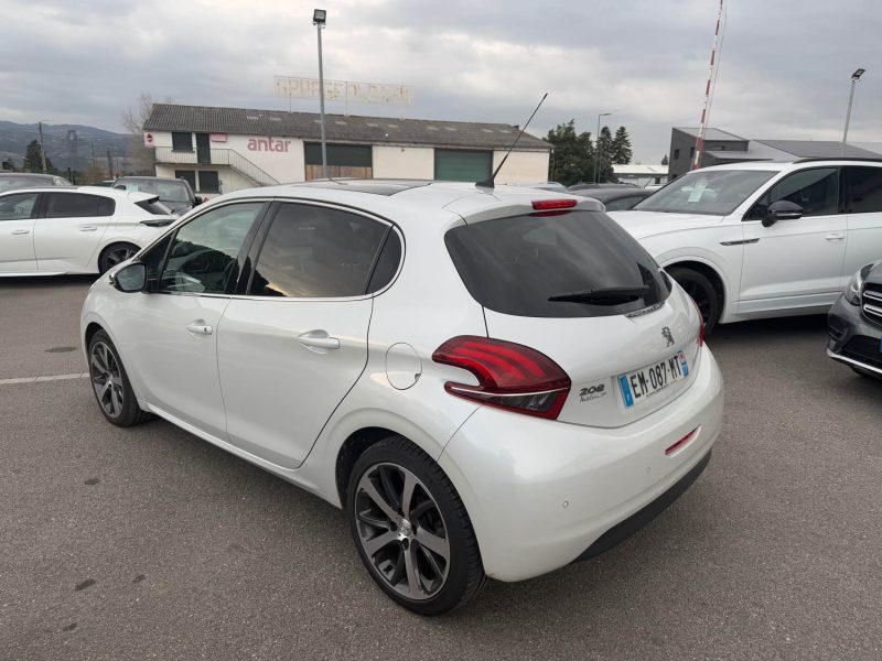 PEUGEOT 208 2017