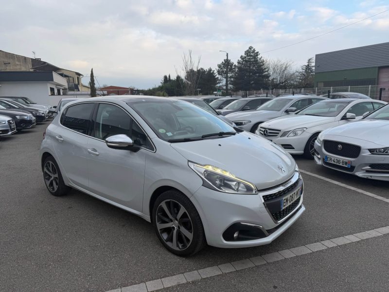 PEUGEOT 208 2017