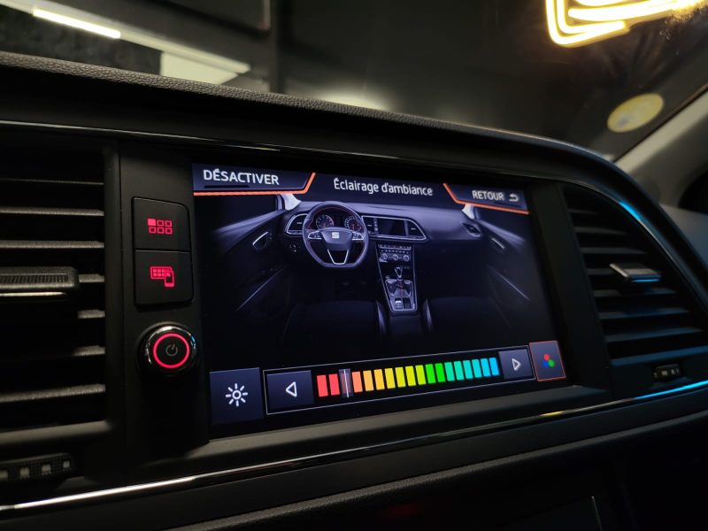 SEAT LEON 1.6 TDI DSG7 115Cv STYLE / VIRTUAL COCKPIT + CARPLAY + SUIVIE COMPLET SEAT /