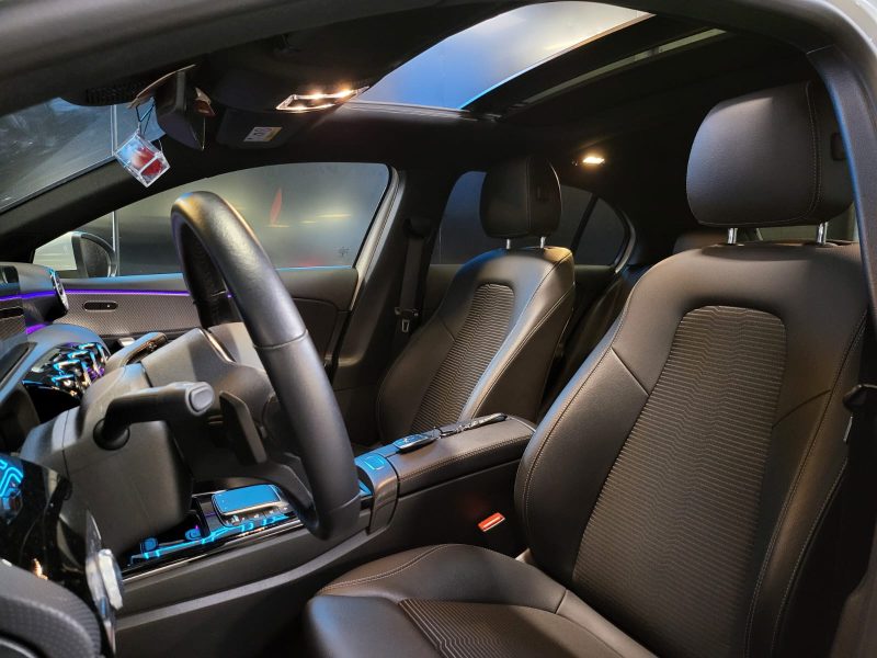 MERCEDES CLASSE A 180d 2.0 8G-DCT PROGRESSIVE LINE / TOIT OUVRANT + CARPLAY + KEYLESS /