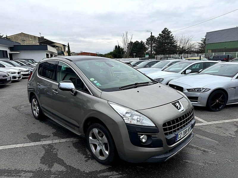 PEUGEOT 3008 2011