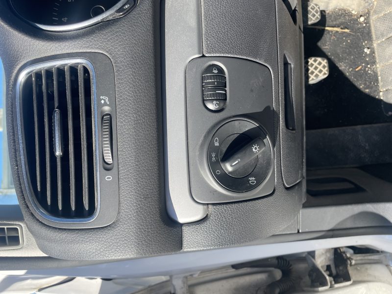 VOLKSWAGEN GOLF VII 1.4i 80Ch Trend