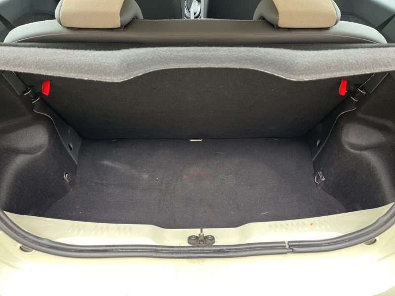 RENAULT TWINGO II 2011