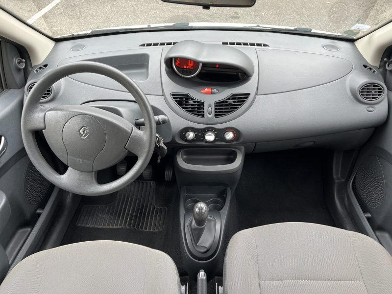 RENAULT TWINGO II 2011