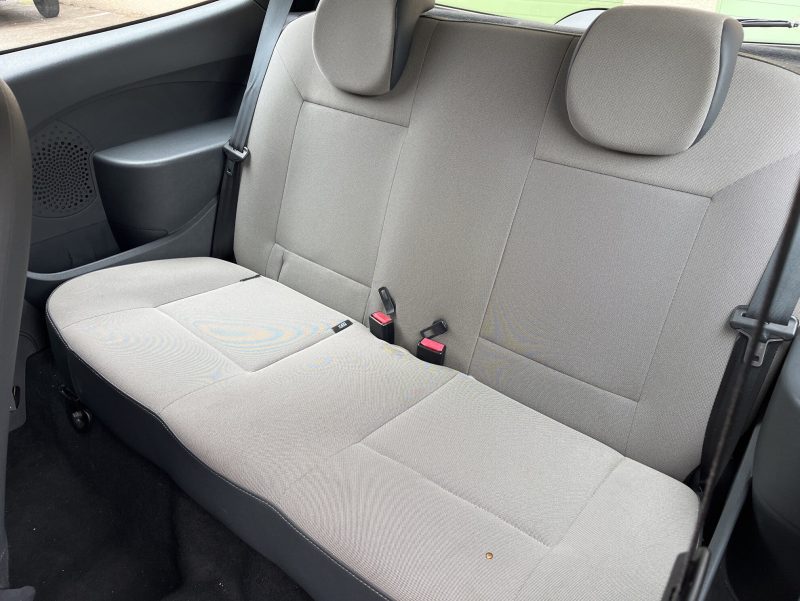 RENAULT TWINGO II 2011