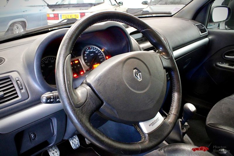 RENAULT CLIO 2 RS PHASE 2  2002