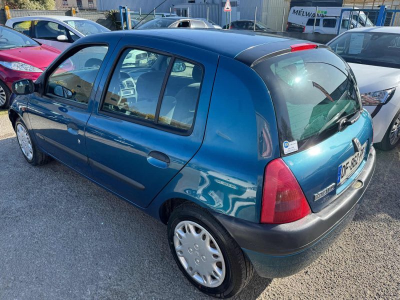 RENAULT CLIO 1.4i 75CH