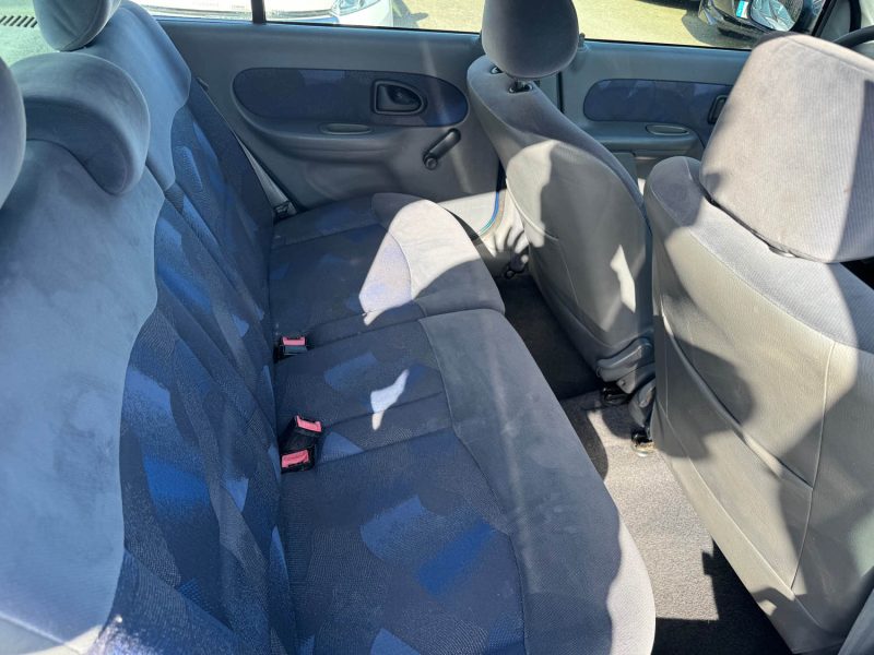 RENAULT CLIO 1.4i 75CH