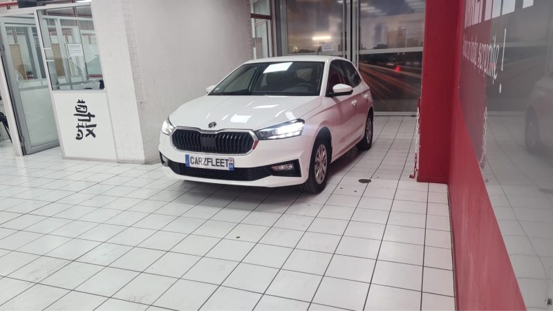 Skoda FABIA 1.0 TSI 95 AMBITION 1 ERE MAIN/TVA RECUPERABLE/EXPORT ALGERIE - 3 ANS/VENTE HORS TAXES