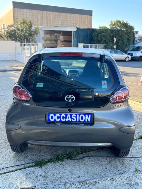 TOYOTA AYGO 63000 km