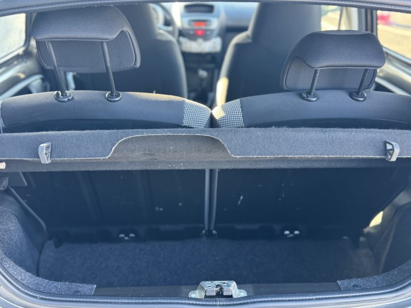 TOYOTA AYGO 63000 km