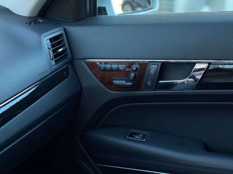 MERCEDES CLASSE E (207) Cabriolet 300 3.5 V6 24V 7G-TRONIC BLUE EFFICEINCY 252 ch GARANTIE 6 MOIS