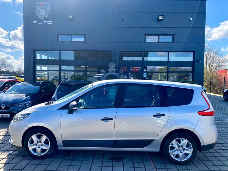 RENAULT MEGANE SCENIC 2012