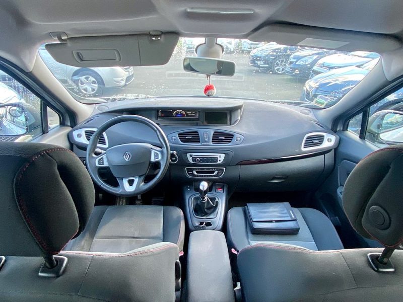 RENAULT MEGANE SCENIC 2012