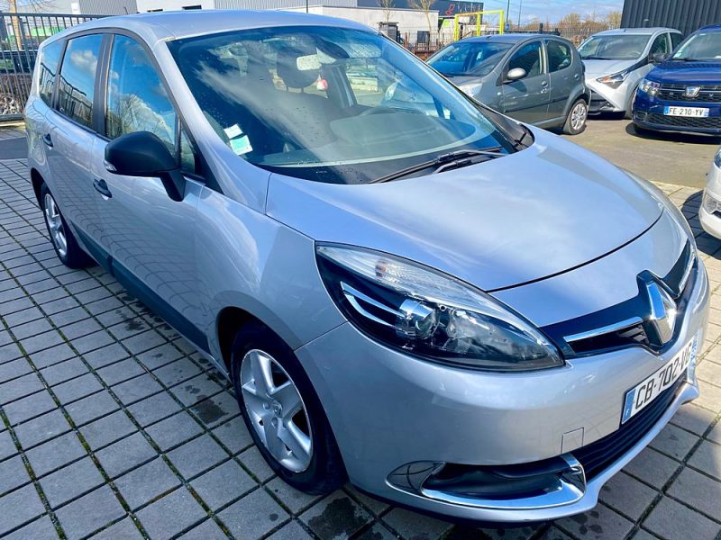 RENAULT MEGANE SCENIC 2012