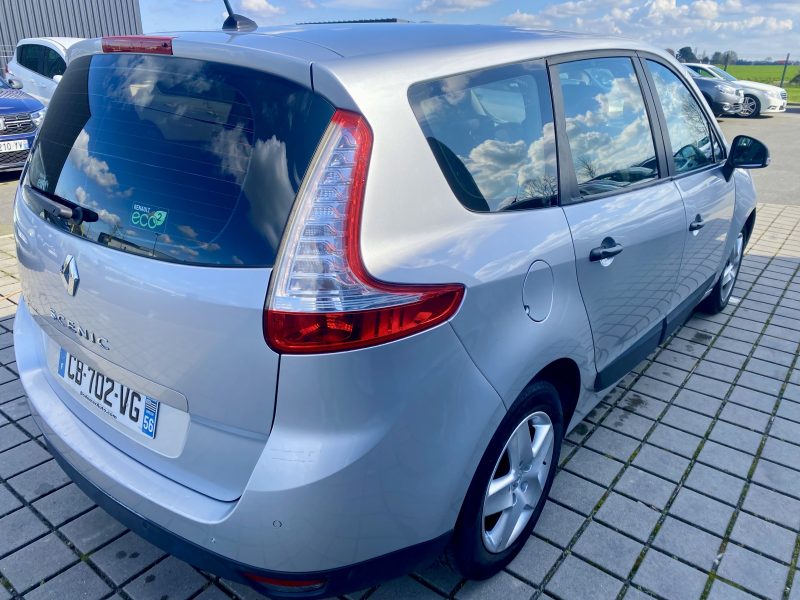 RENAULT MEGANE SCENIC 2012