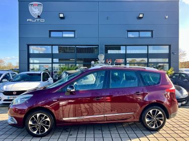 RENAULT MEGANE SCENIC1.2 TCe 130ch energy Life Euro6 7 places 2015 ENERGY BOSE EDITION 7 PL