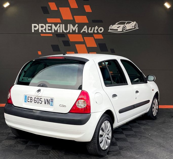 RENAULT CLIO II 2002