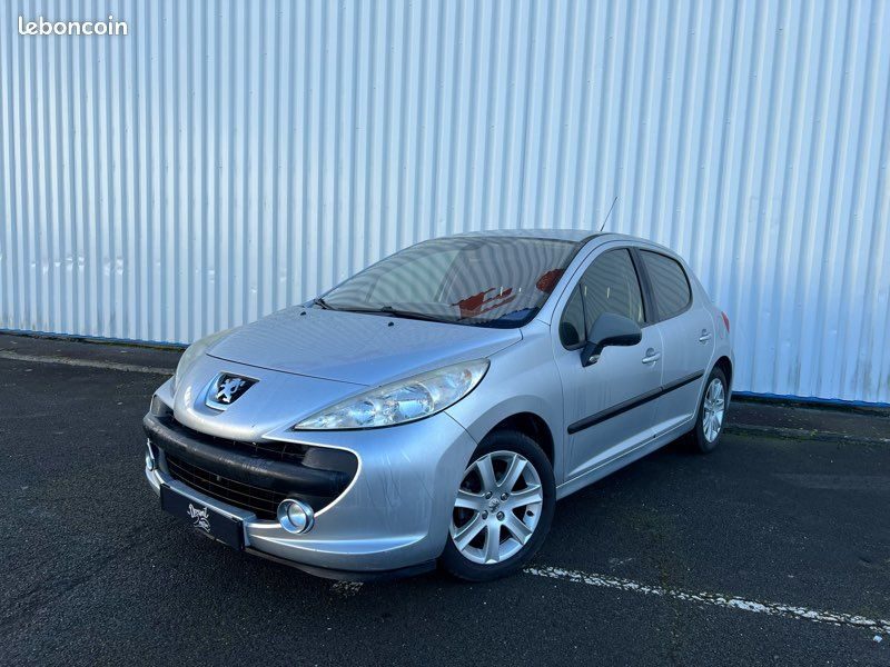 PEUGEOT 207 2009