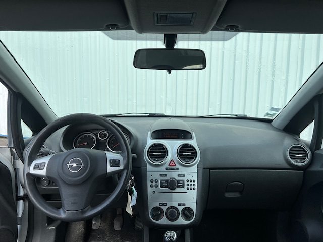 OPEL CORSA 2011