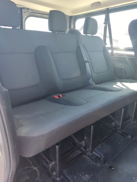 RENAULT TRAFIC  2020