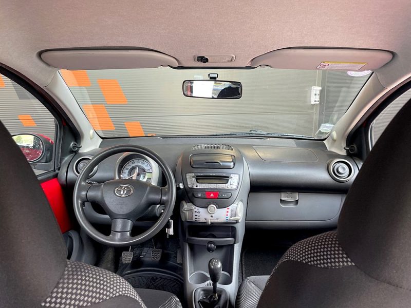 TOYOTA AYGO 2011