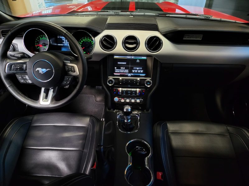 FORD MUSTANG FASTBACK GT 5.0 V8 BVM6 422cv / SUIVI COMPLET FORD / LIGNE INOX AVEC CLAPET / PACK BLAC