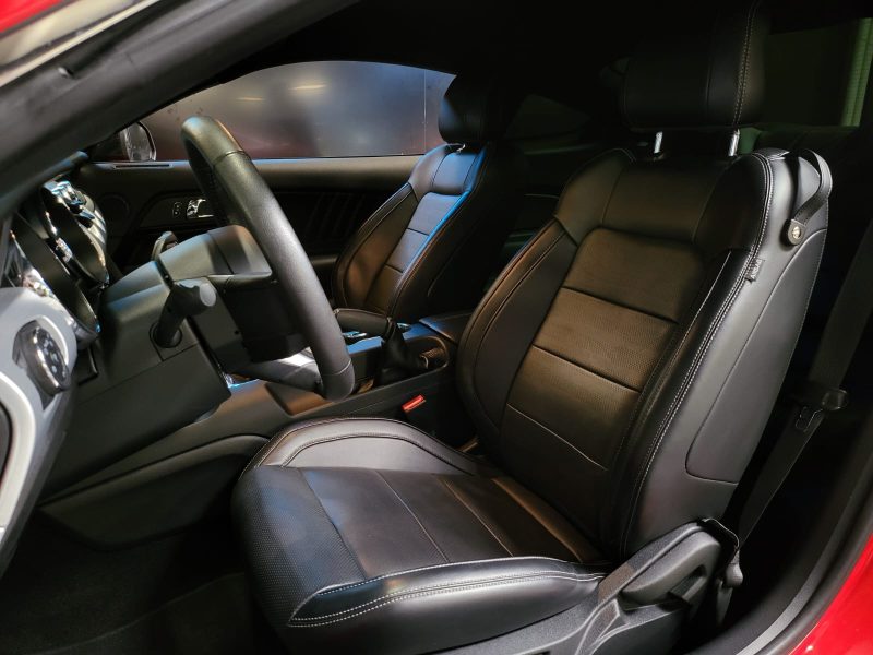 FORD MUSTANG FASTBACK GT 5.0 V8 BVM6 422cv / SUIVI COMPLET FORD / LIGNE INOX AVEC CLAPET / PACK BLAC