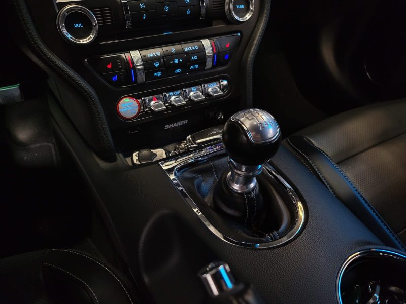 FORD MUSTANG FASTBACK GT 5.0 V8 BVM6 422cv / SUIVI COMPLET FORD / LIGNE INOX AVEC CLAPET / PACK BLAC