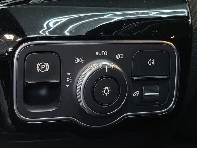 MERCEDES-BENZ CLASSE A W177 180d 116cv Business Line 7G-DCT