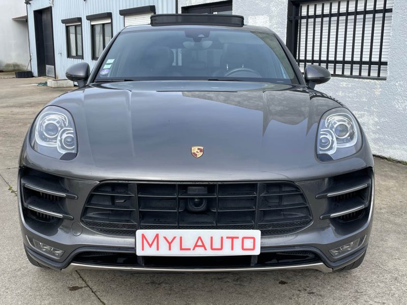 PORSCHE MACAN TURBO 2014