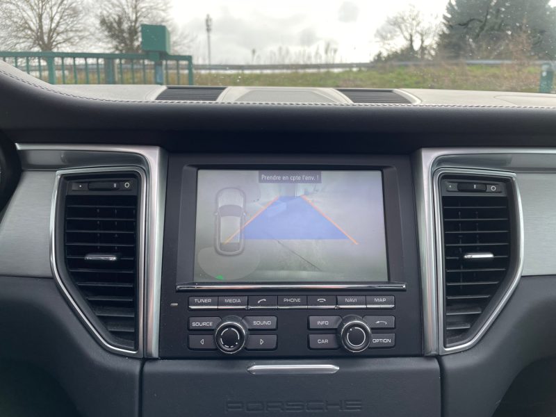 PORSCHE MACAN TURBO 2014