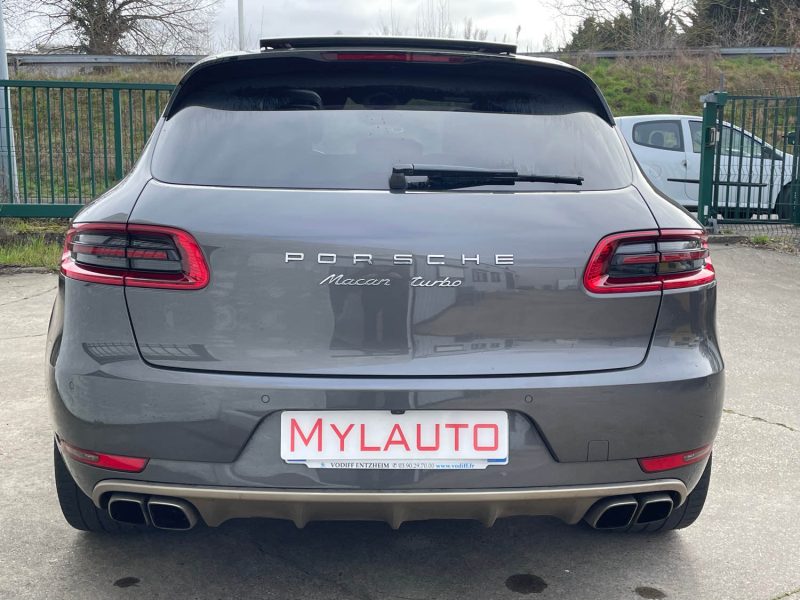 PORSCHE MACAN TURBO 2014