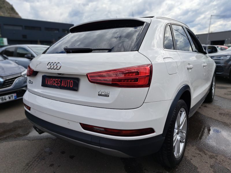 AUDI Q3 2015