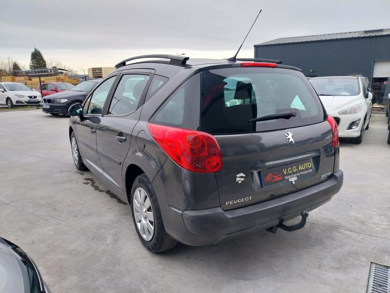 PEUGEOT 207 SW  1.6 HDi 90 Active 