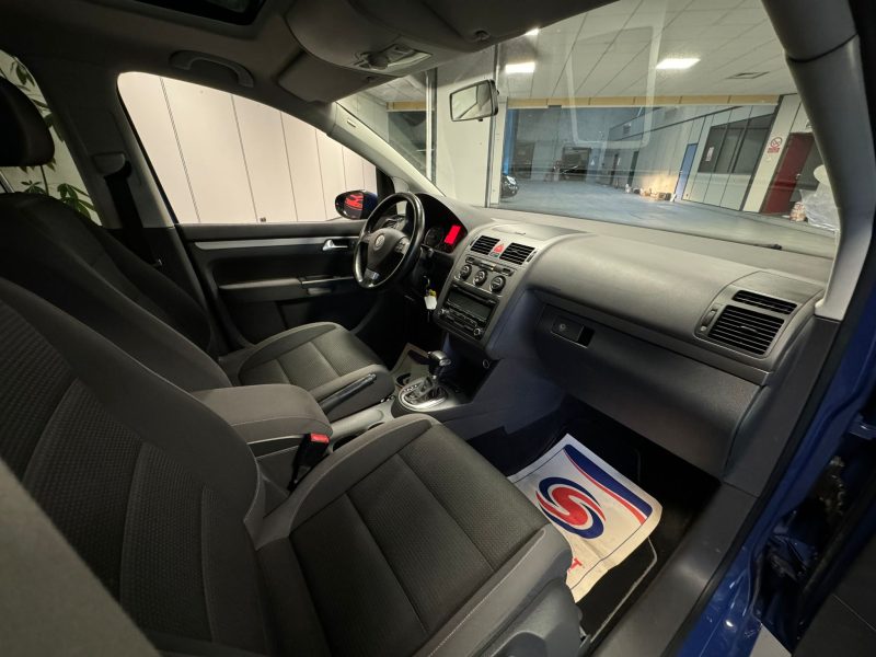 VOLKSWAGEN TOURAN 2.0 TDI 140 Confortline 