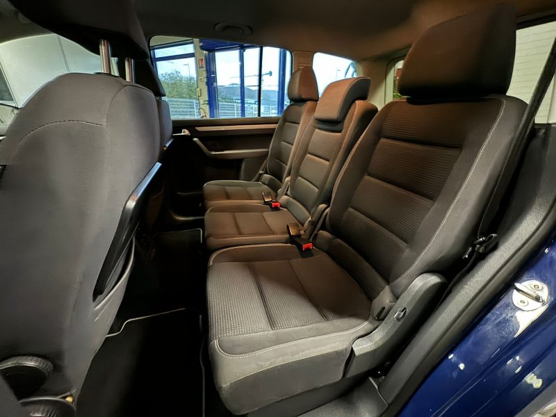 VOLKSWAGEN TOURAN 2.0 TDI 140 Confortline 