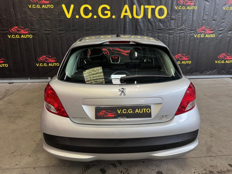 PEUGEOT 207 1.6 HDI 90 Active 