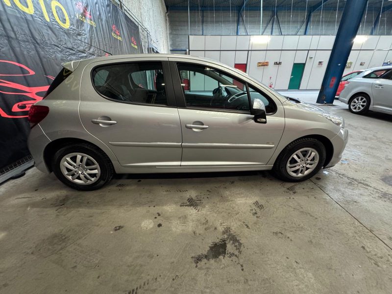 PEUGEOT 207 1.6 HDI 90 Active 