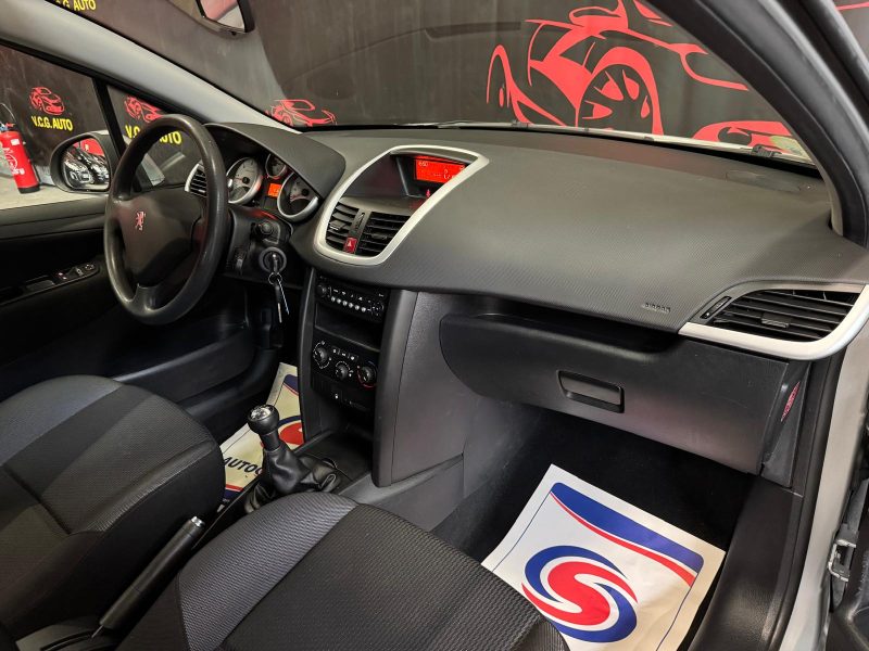 PEUGEOT 207 1.6 HDI 90 Active 